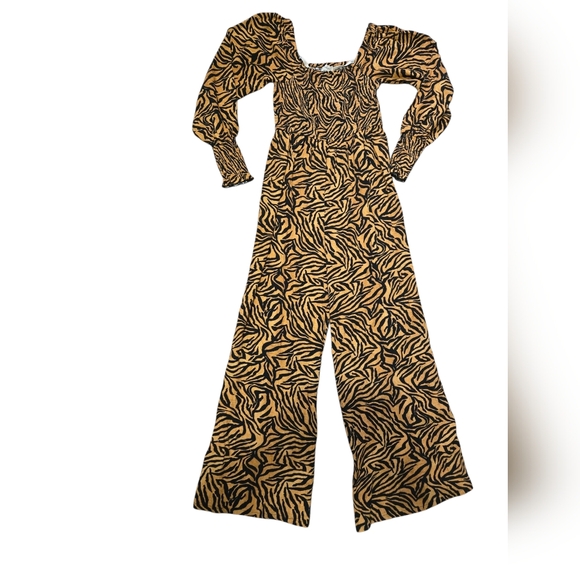 KACHEL ANTHROPOLOGIE Tiger Stripwd Jumpsuit. Size 6 - Picture 3 of 10
